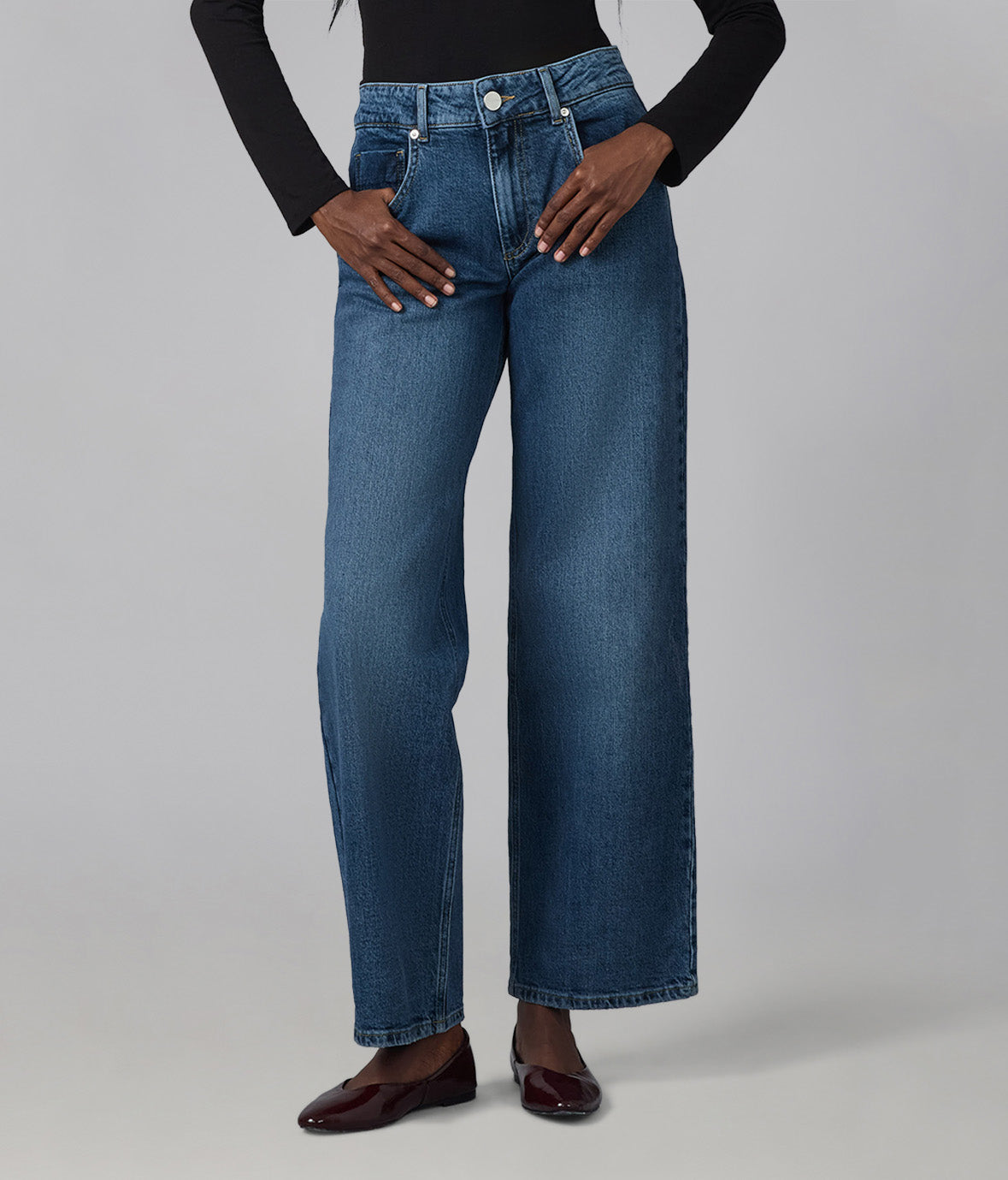 MIRO-FN Mid Rise Comfort Straight Jeans