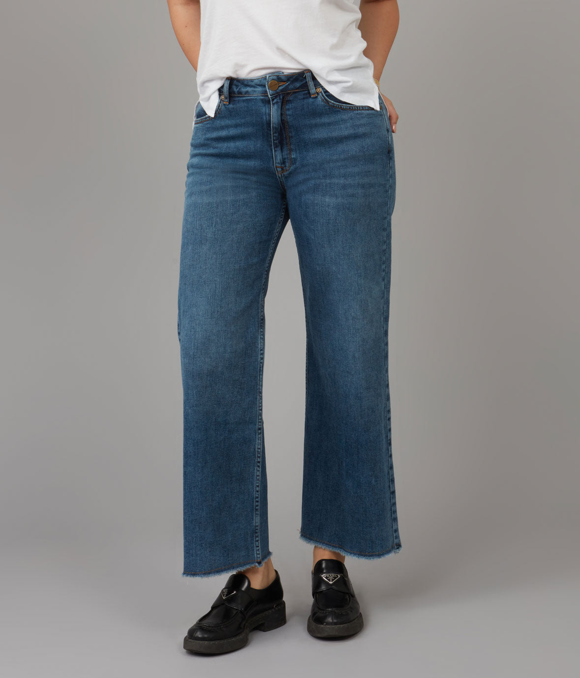 MILAN-DIS Ultra High Rise Wide Leg Jeans